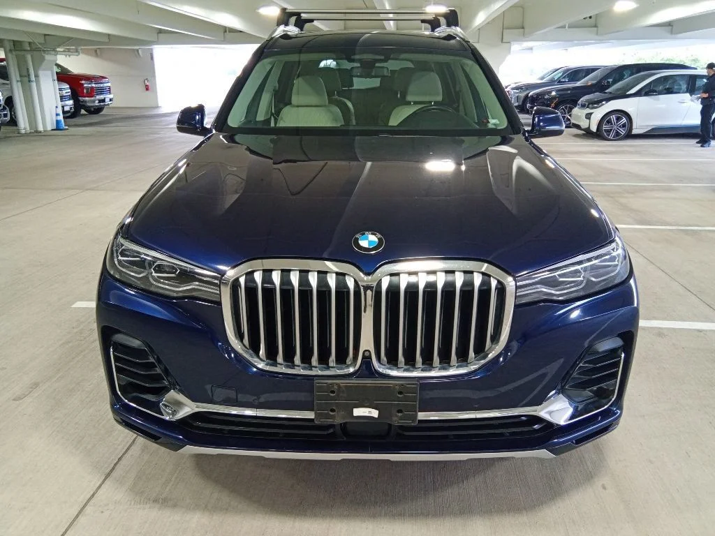 Used 2020 Blue Metallic BMW xDrive40i image 2