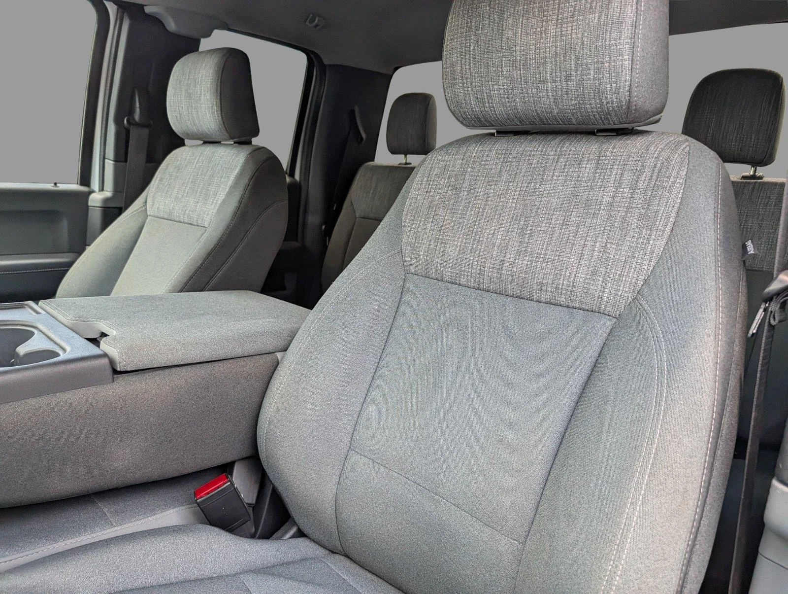 Used 2022 Oxford White Ford XLT image 13
