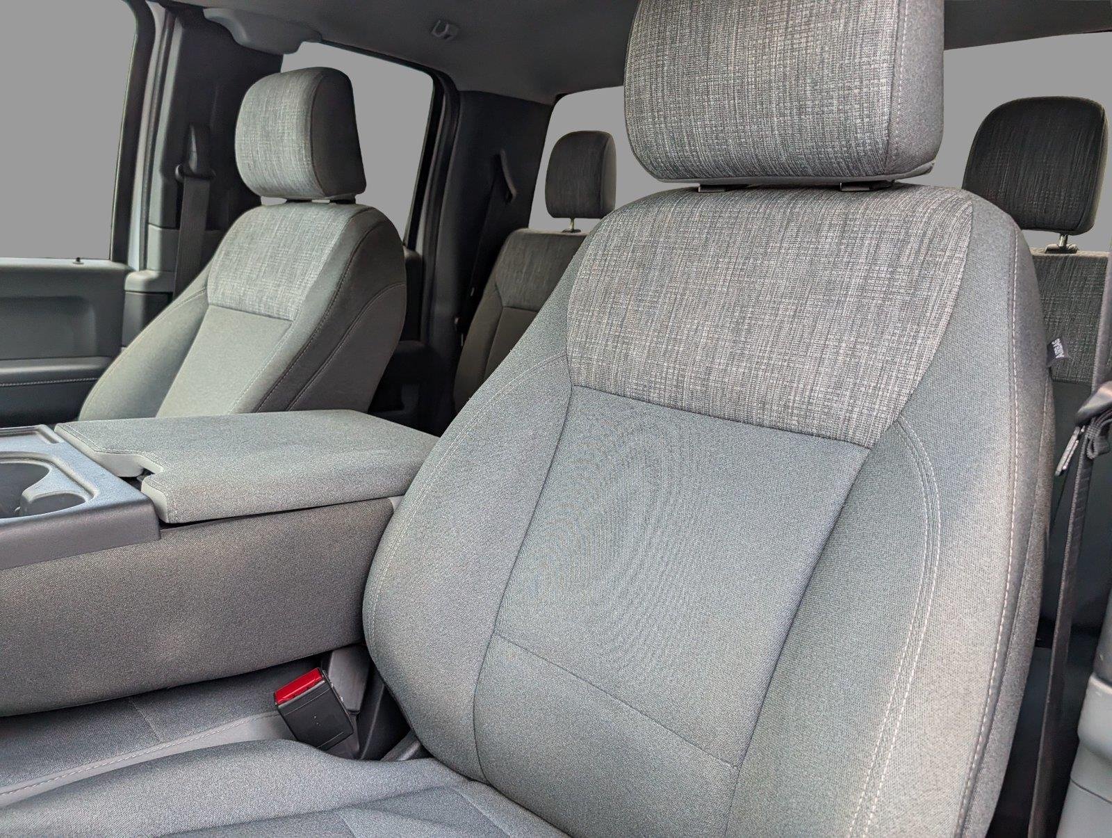 Used 2022 Oxford White Ford XLT image 13