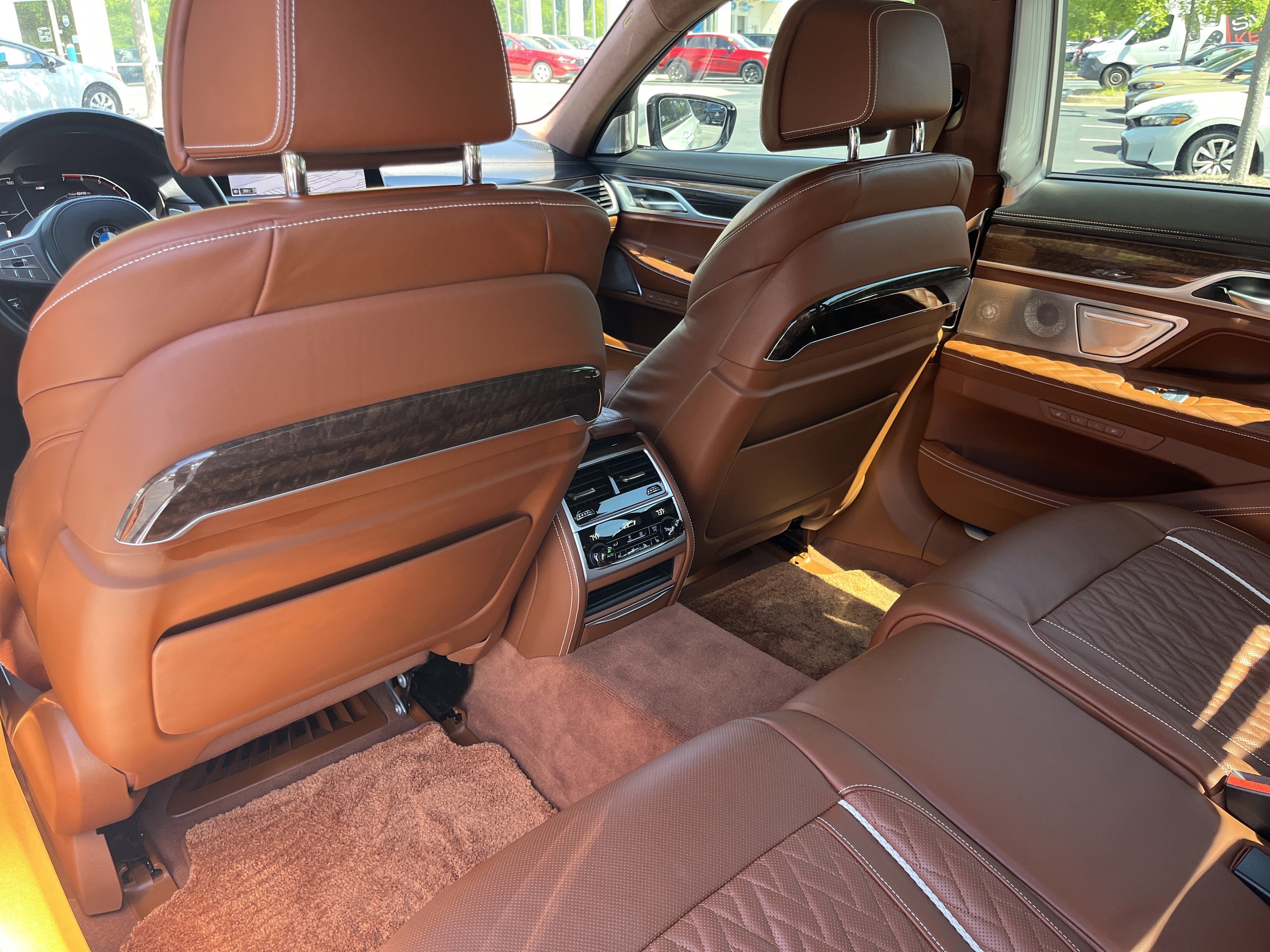 Used 2021 Mineral White Metallic BMW 750i xDrive image 21