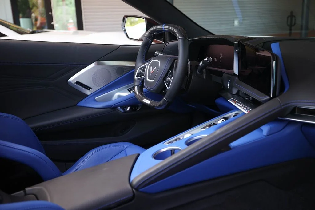 Used 2026 Arctic White Chevrolet Z06 image 43
