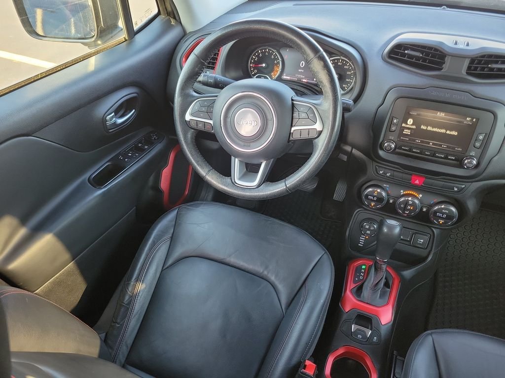 Used 2016 Black Jeep Trailhawk image 16
