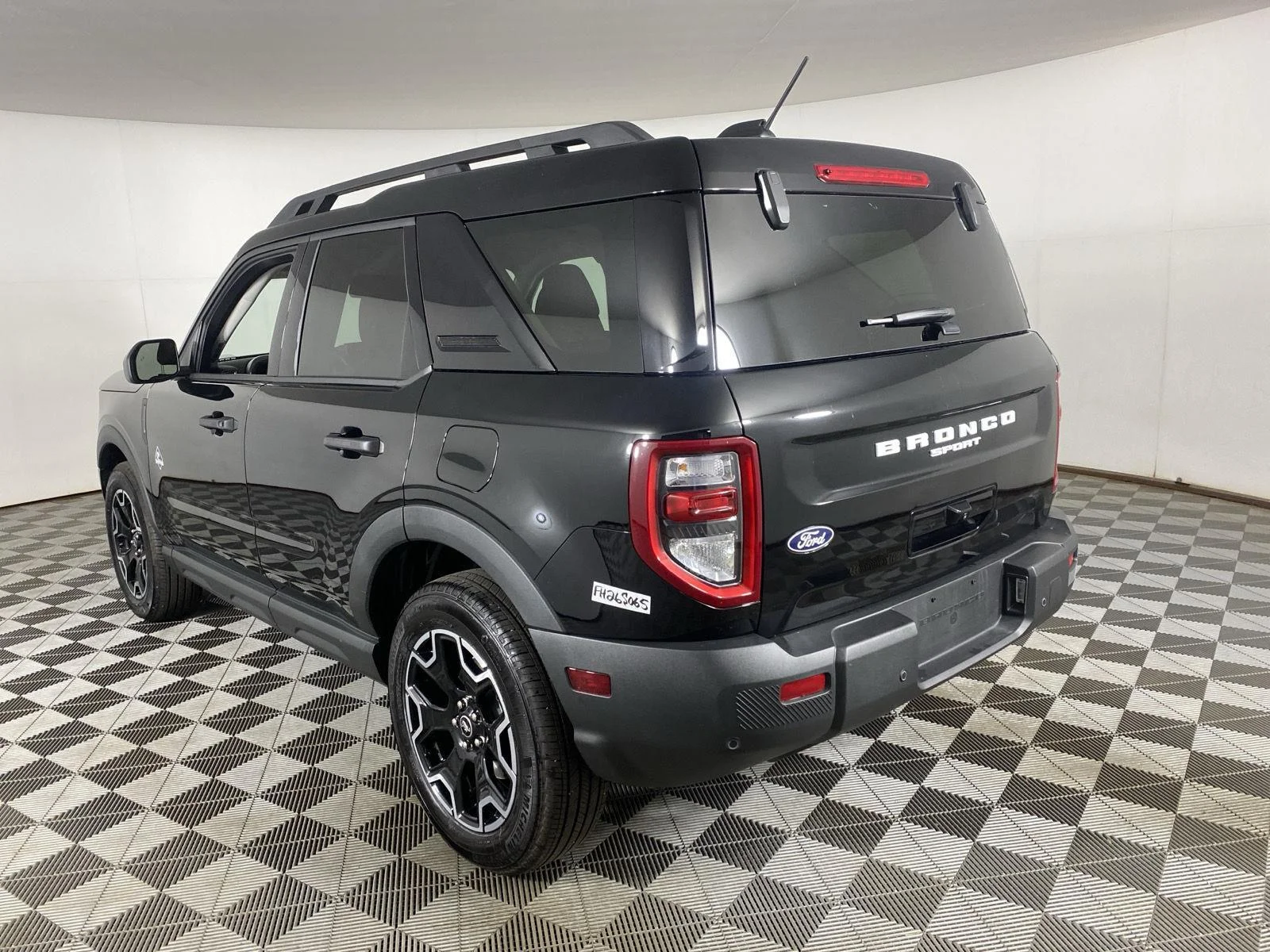 New 2026 Shadow Black Ford Outer Banks® image 5