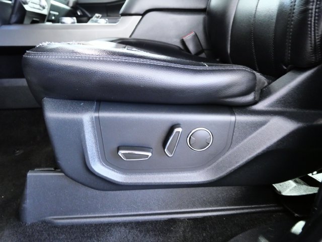 Used 2019 Black Ford XLT image 17