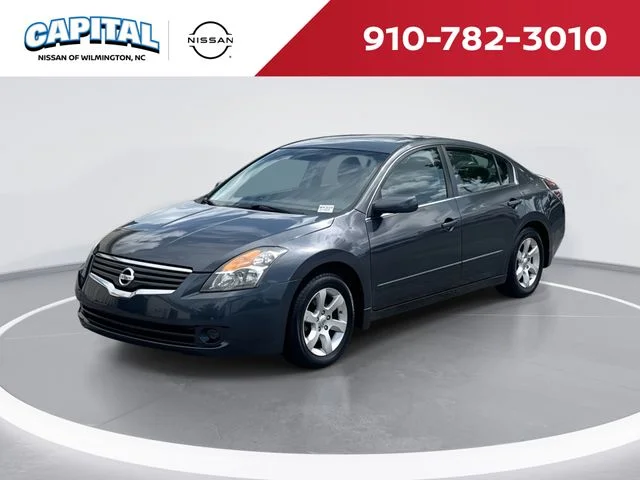 Used 2009 Gray Nissan 2.5 SL image 1