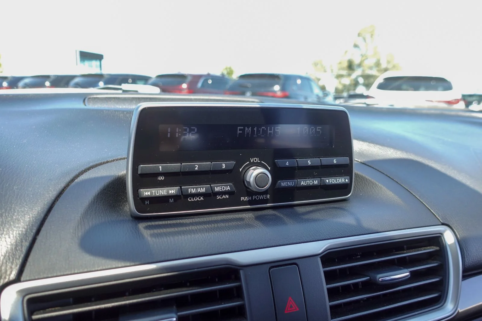 Used 2014 Soul Red Metallic Mazda i Sport image 20