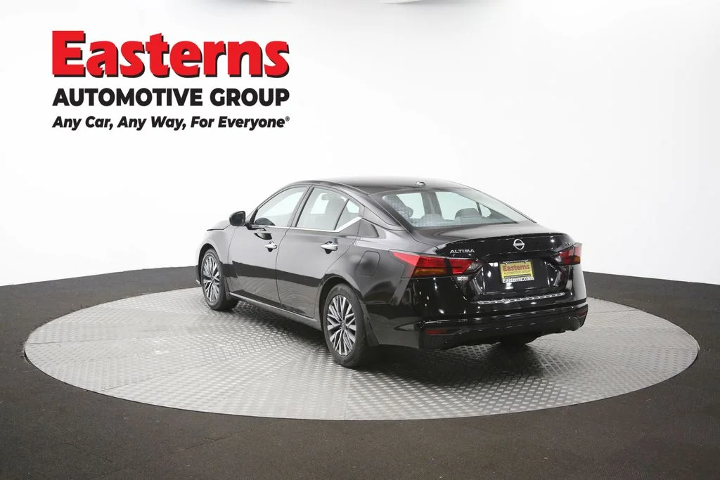 Used 2023 Black Nissan 2.5 SV image 64