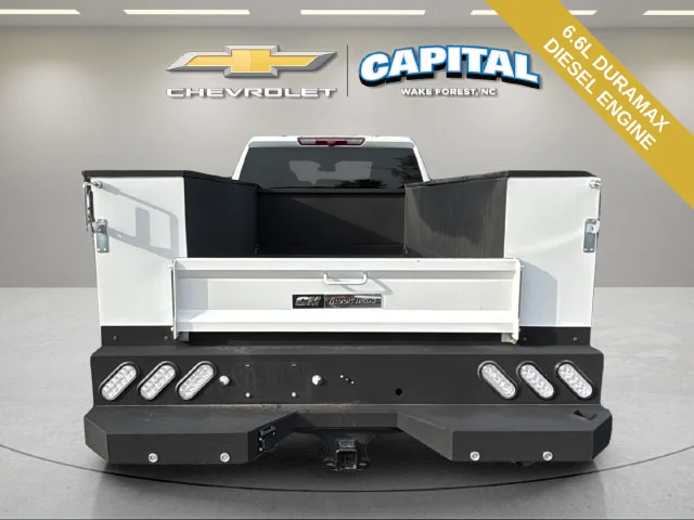 Used 2025 White Chevrolet LT image 11