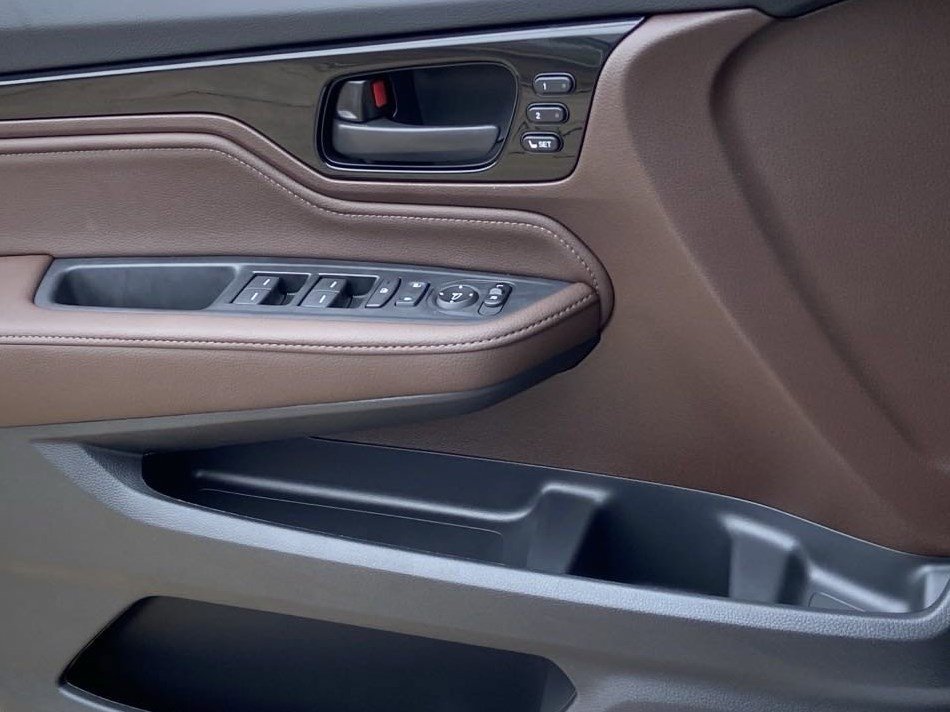 New 2026 Platinum White Pearl Honda Touring image 31
