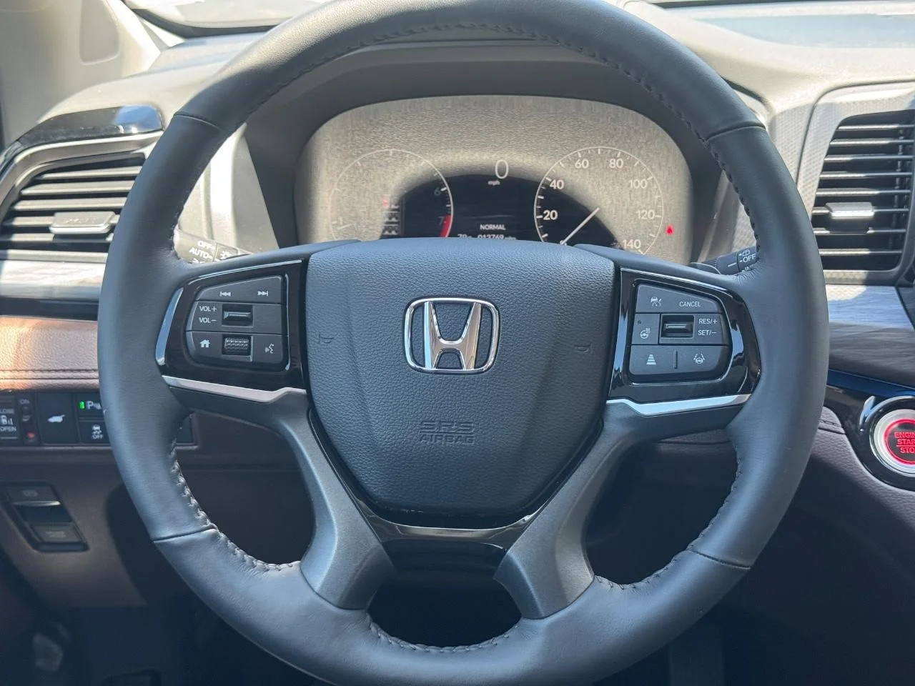 2026 Honda Odyssey Elite - Photo 14