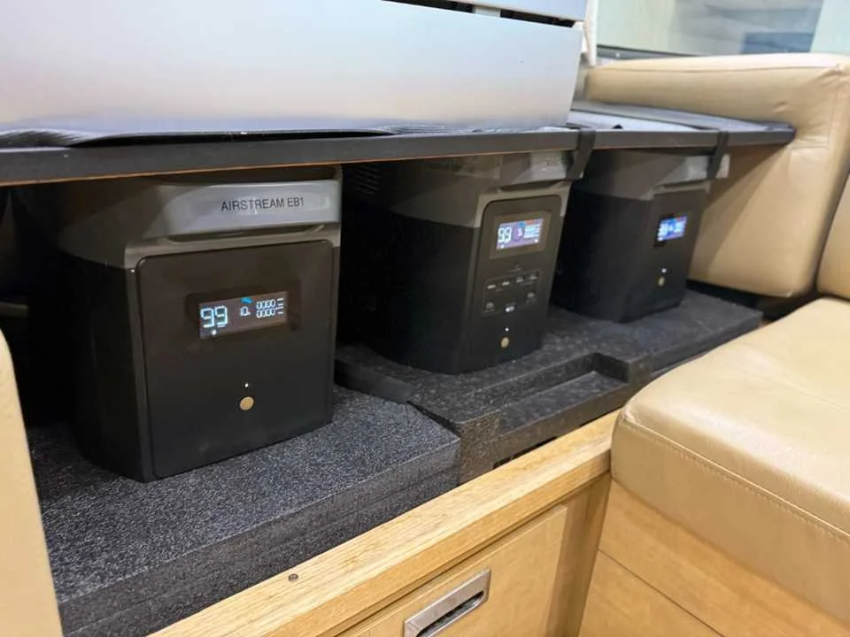 Used 2015  AIRSTREAM  image 18