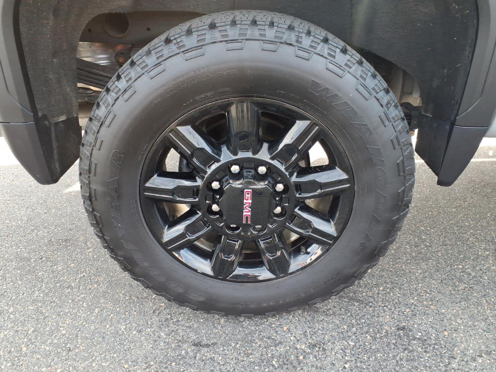 Used 2025 Thunderstorm Gray GMC AT4 image 8