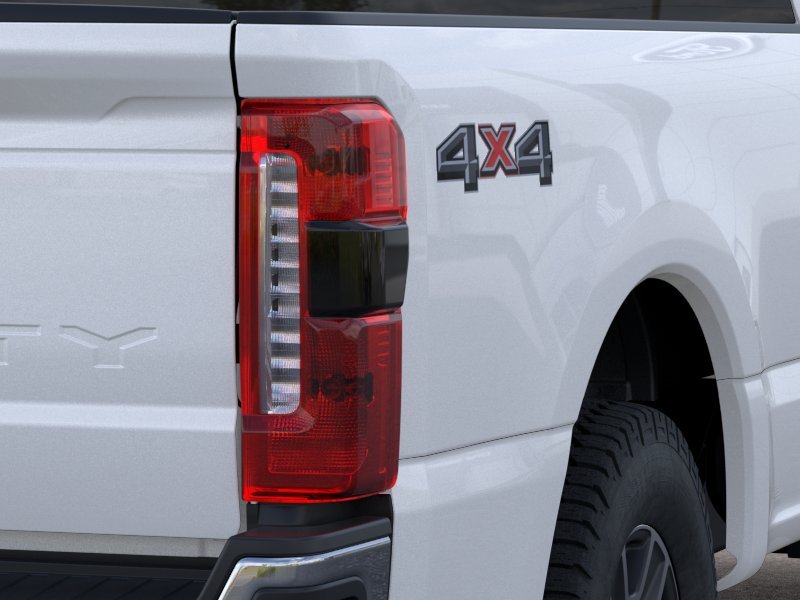 New 2026 Star White Metallic Tri-Coat Ford F-250 SRW LARIAT image 43