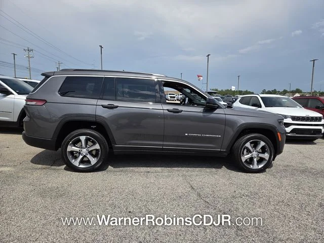 New 2026 Baltic Gray Metallic Clear-Coat Exterior Paint Jeep Limited image 12