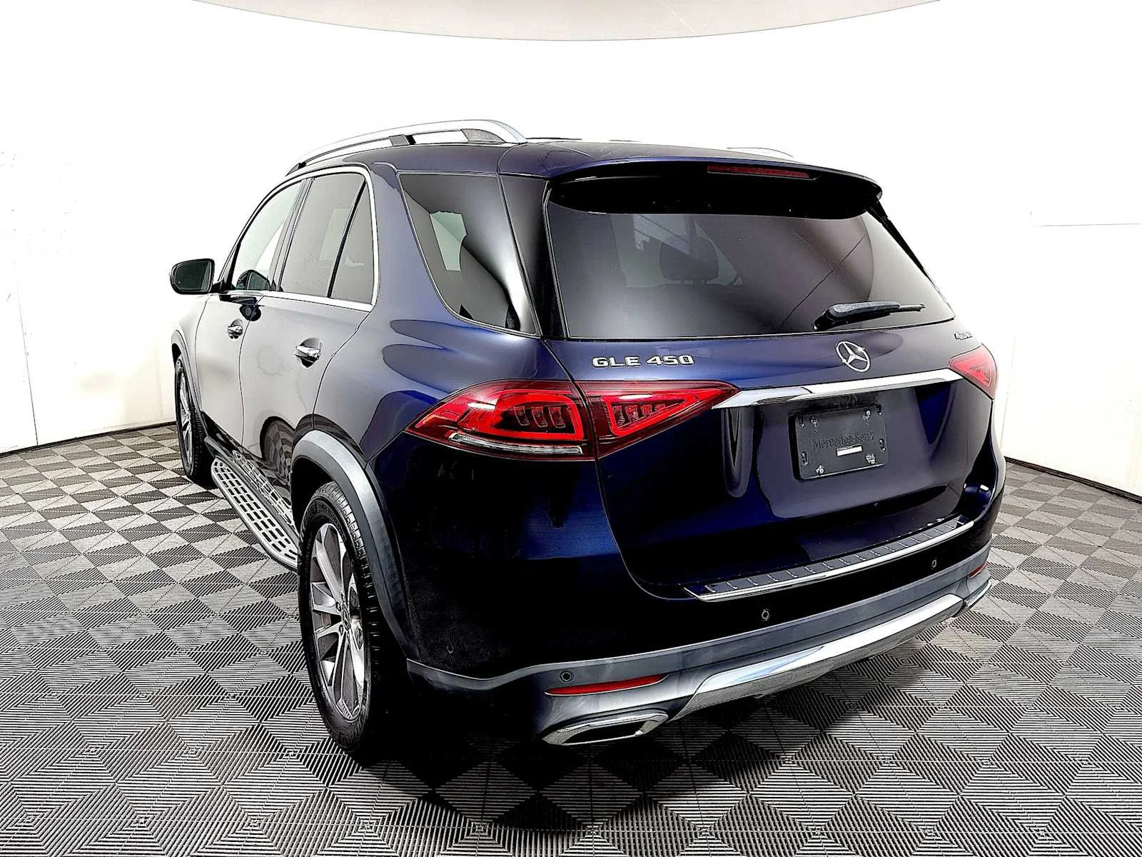 Used 2022 Lunar Blue Metallic Mercedes-Benz GLE 450 image 5