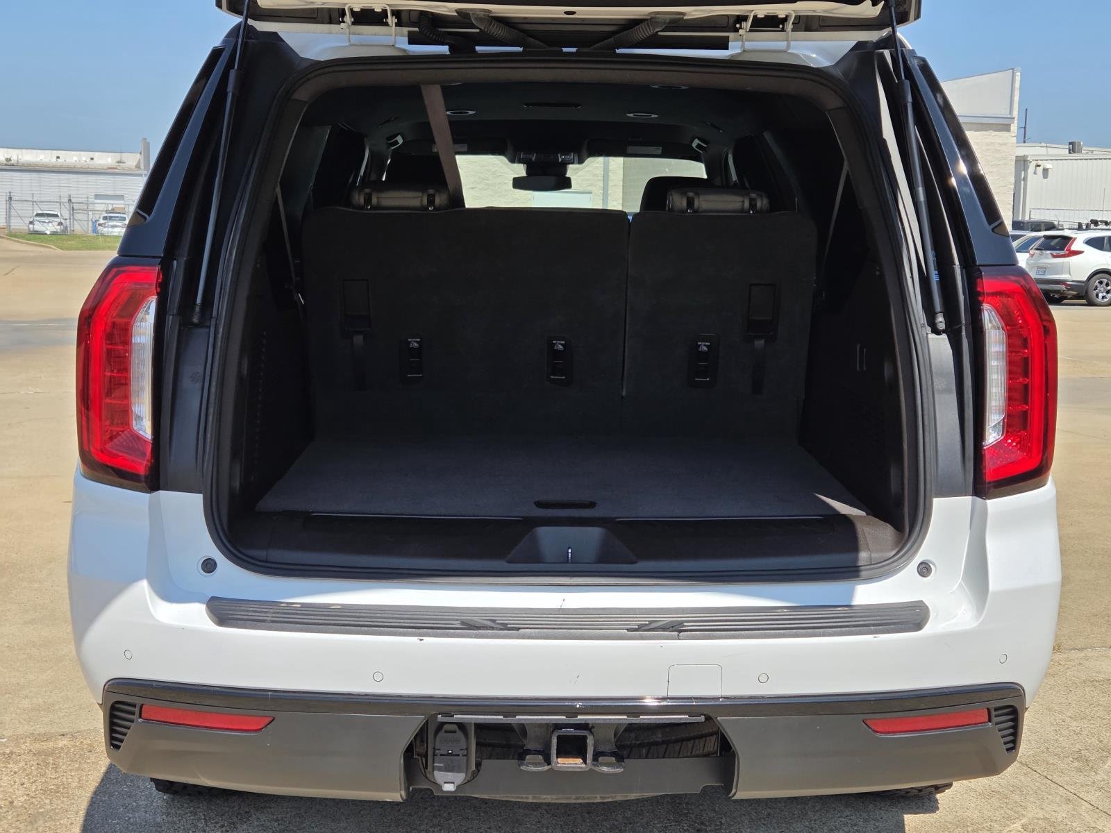 Used 2023 Summit White GMC SLE image 9