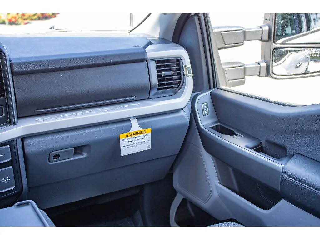 New 2026 OXFORD WHITE Ford XLT image 52