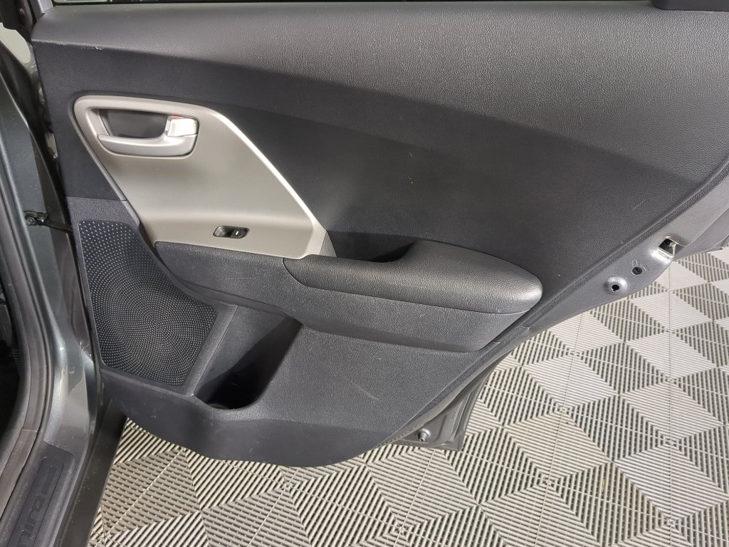 Used 2017 Metal Stream Kia LX image 24