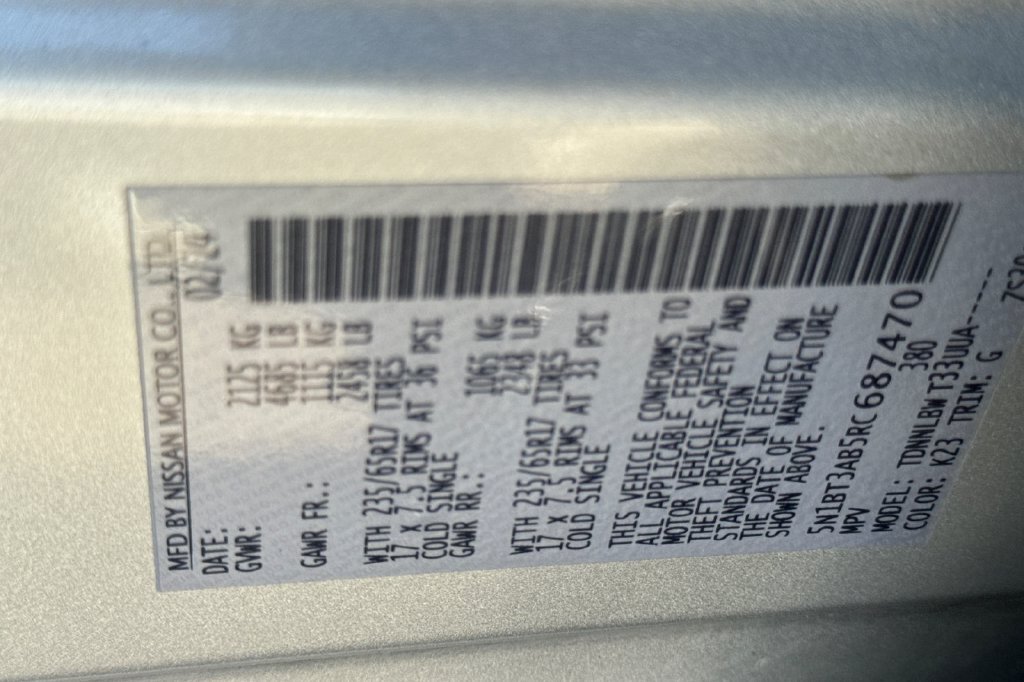 Used 2024 Silver Nissan S image 36