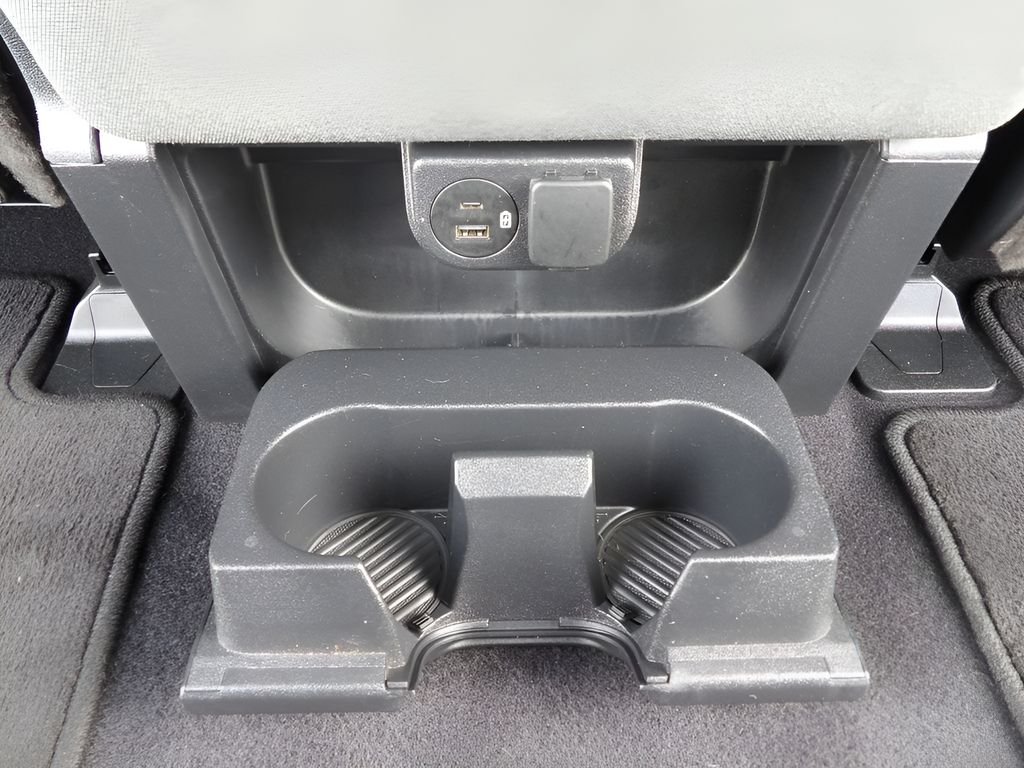 Used 2023 Oxford White Ford XLT image 37