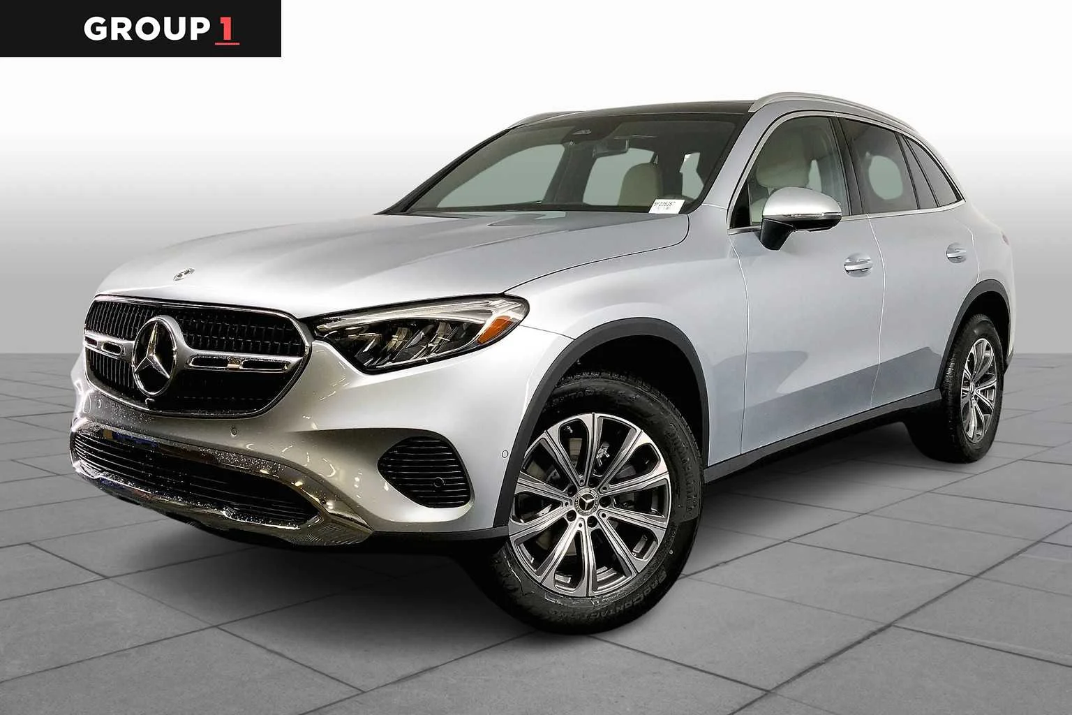 2025 Mercedes-Benz GLC GLC 300 4MATIC's photo
