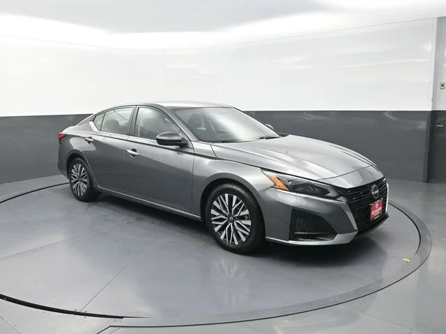 Used 2024 Gray Nissan 2.5 SV image 10