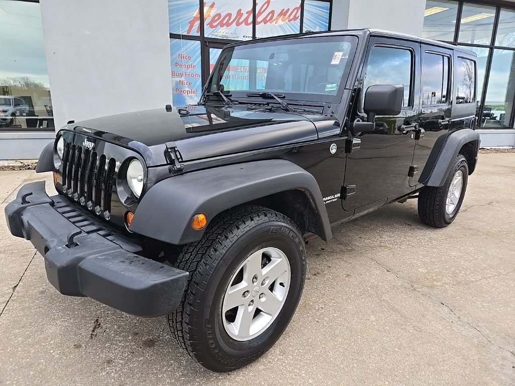 Used 2013 Jeep Wrangler Unlimited Sport with VIN 1C4BJWDG5DL661009 for sale in Kansas City