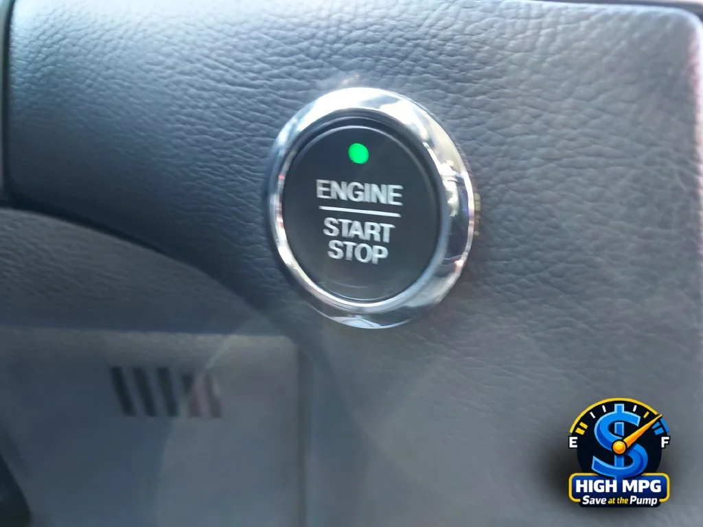 Used 2015 Gray Ford SEL image 35