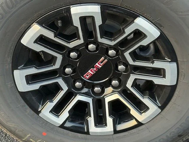 2026 GMC Sierra EV Elevation - Photo 23