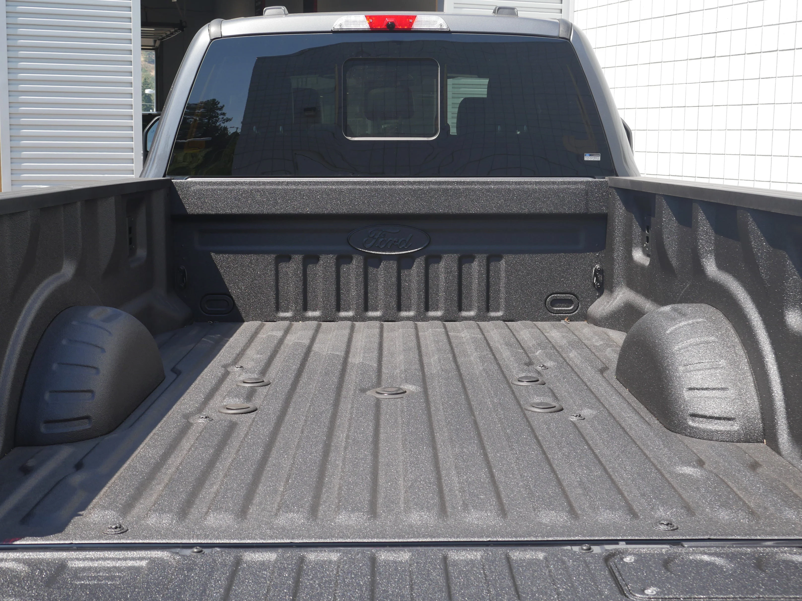New 2026 Carbonized Gray Metallic Ford Platinum image 29