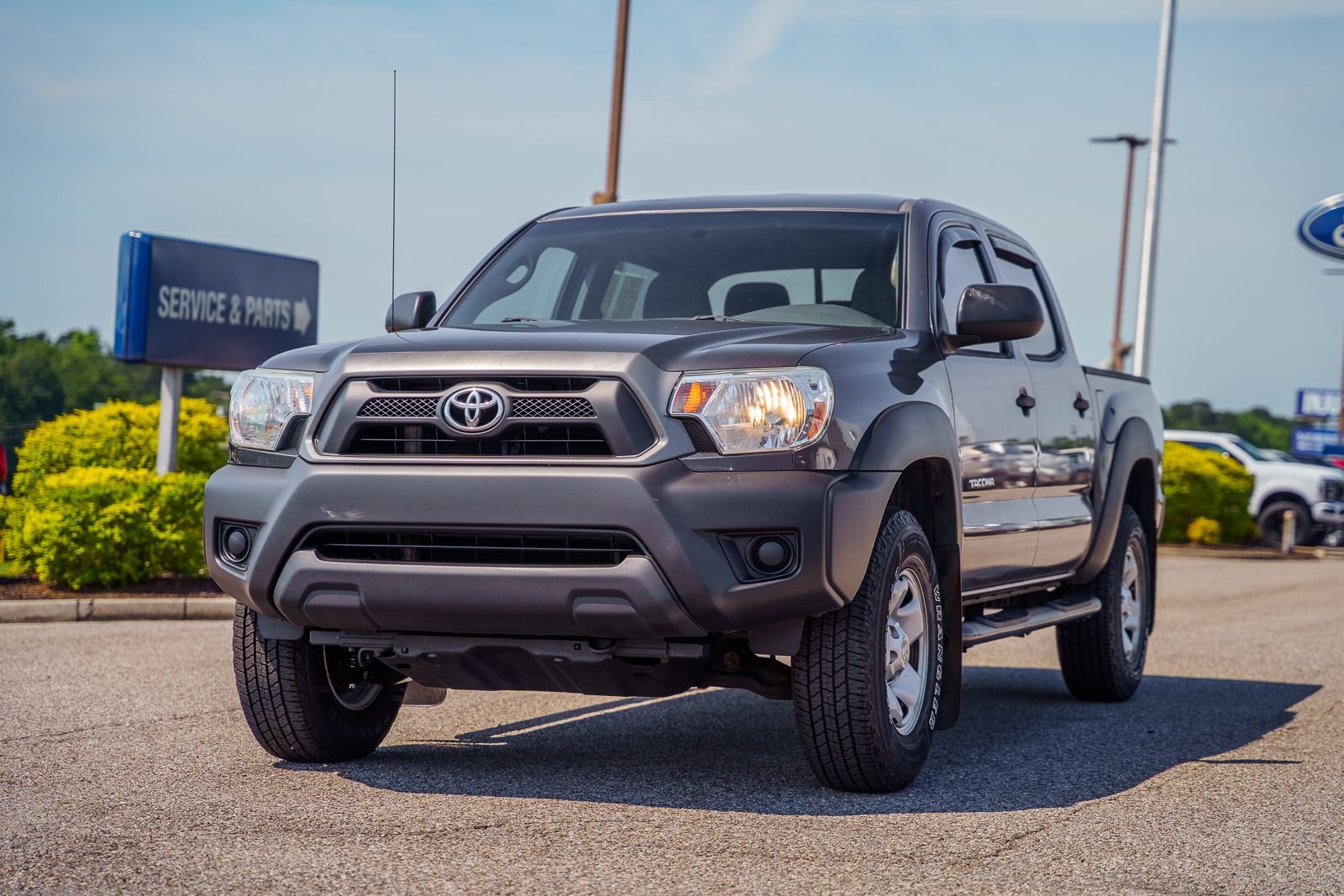 Used 2015 Gray Toyota PreRunner image 3