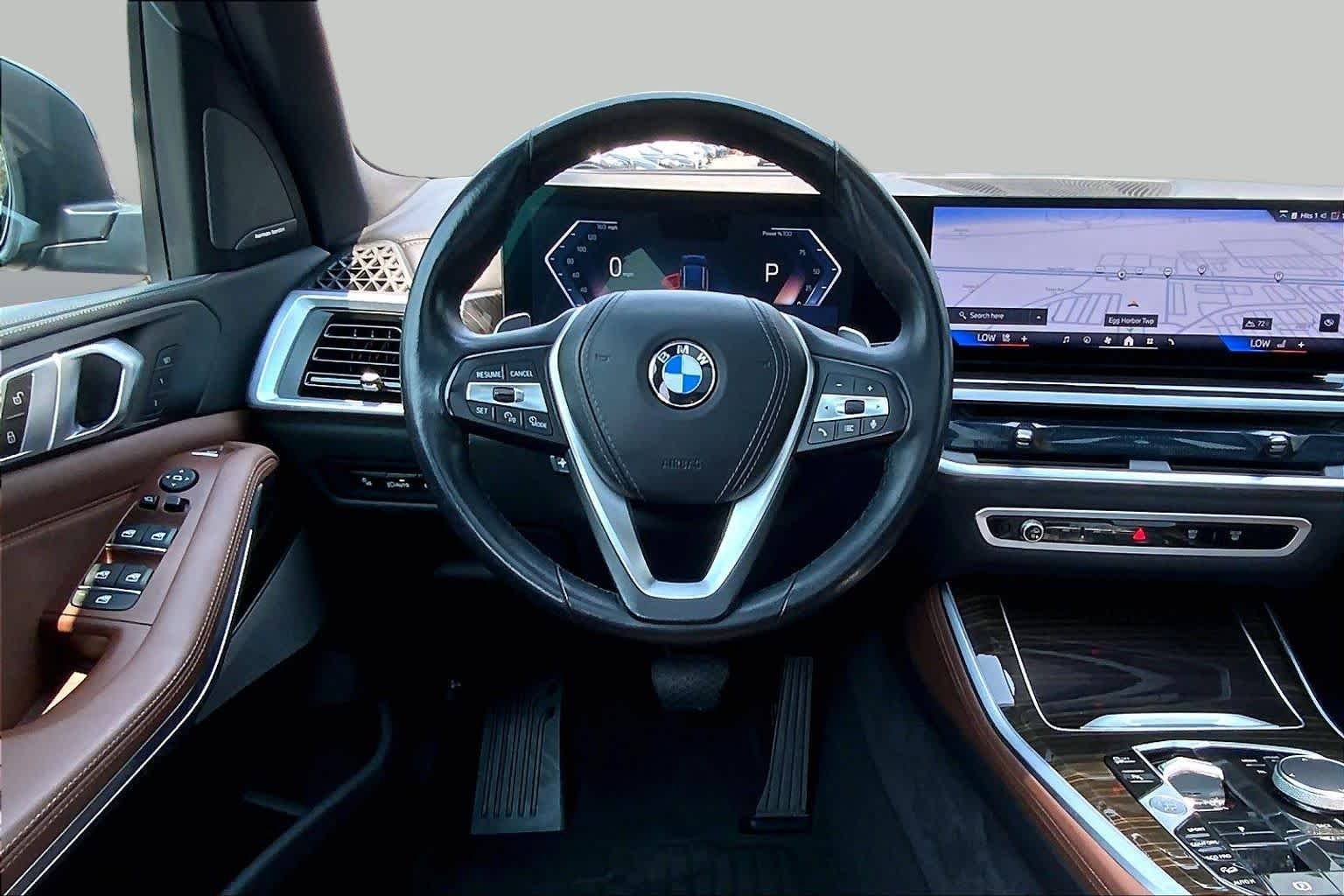 Certified Used 2024 Black Sapphire Metallic BMW xDrive40i image 5
