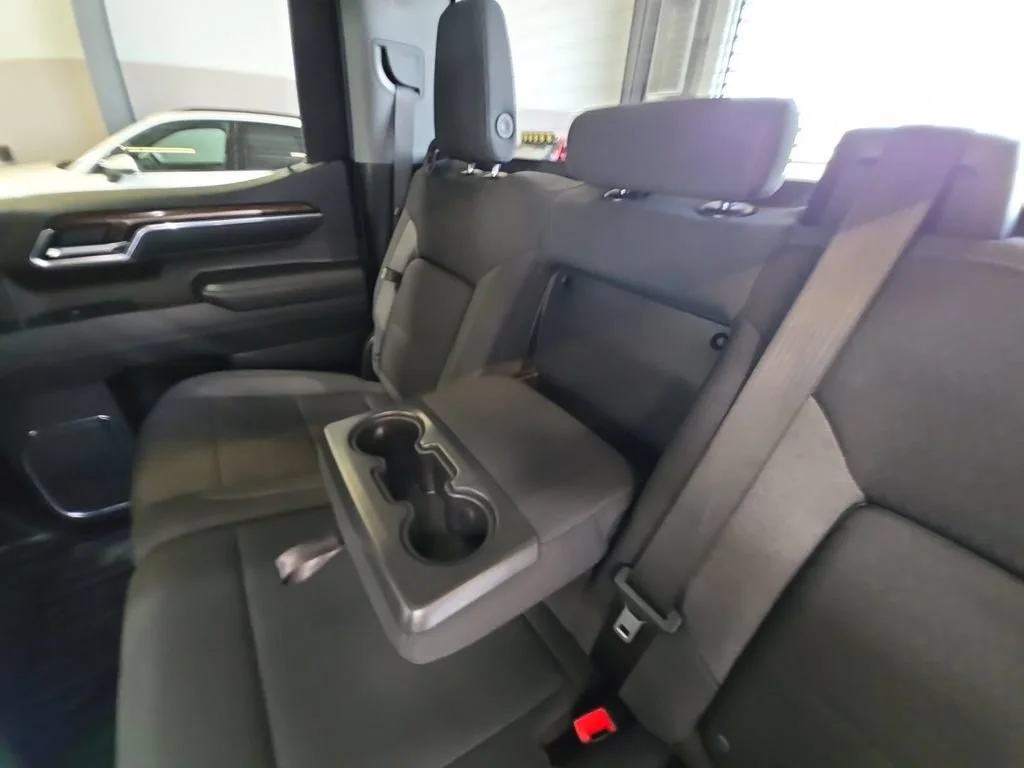 Certified Used 2025 Sterling Metallic GMC Elevation image 29
