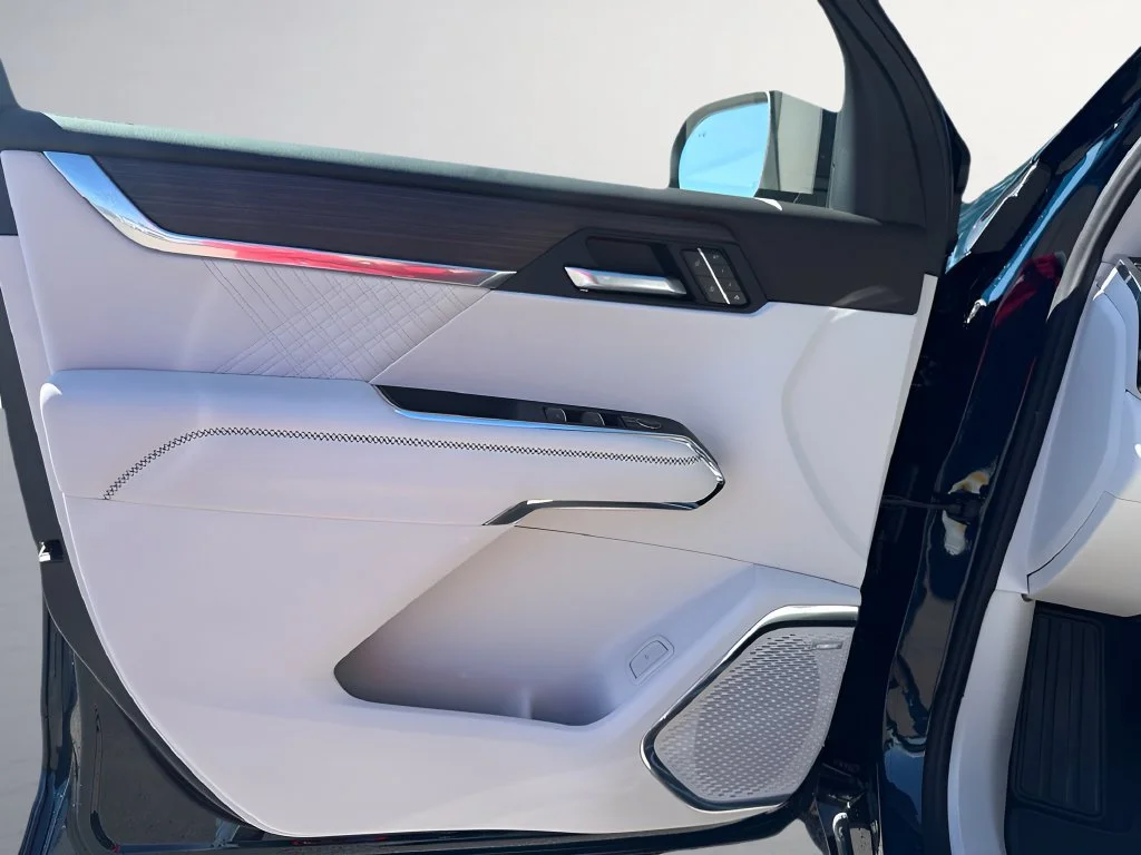 New 2027 Ink GMC Denali image 28
