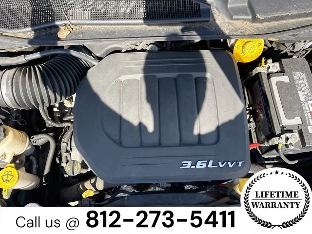 Used 2016 Silver Dodge SE image 28