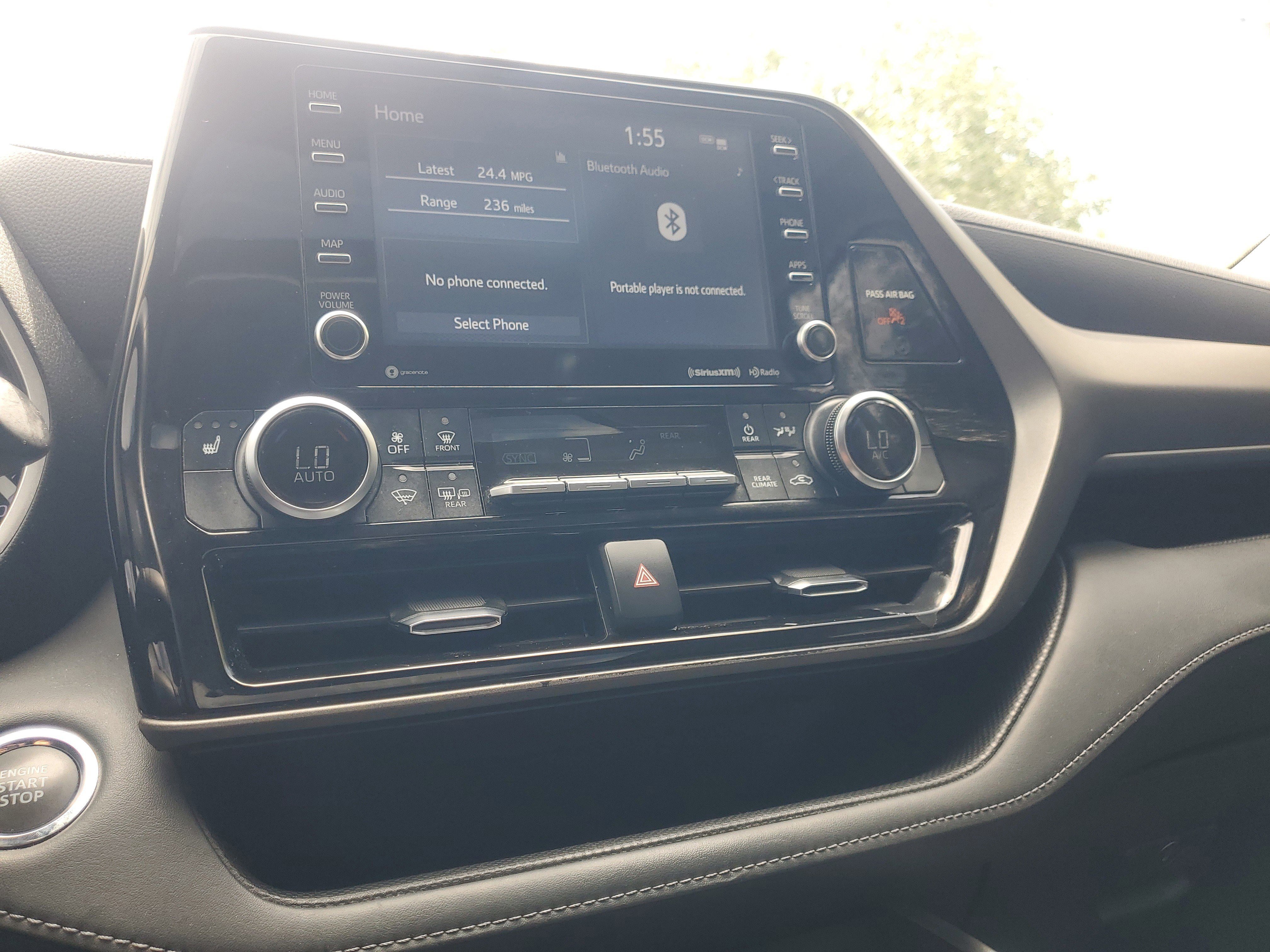 Used 2022 Midnight Black Metallic Toyota XLE image 27