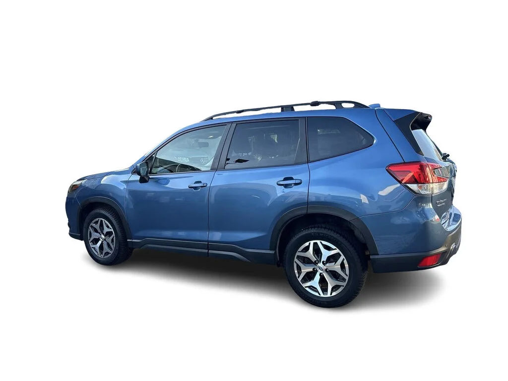 Used 2023 Horizon Blue Pearl Subaru Sport 2.5L CVT image 9