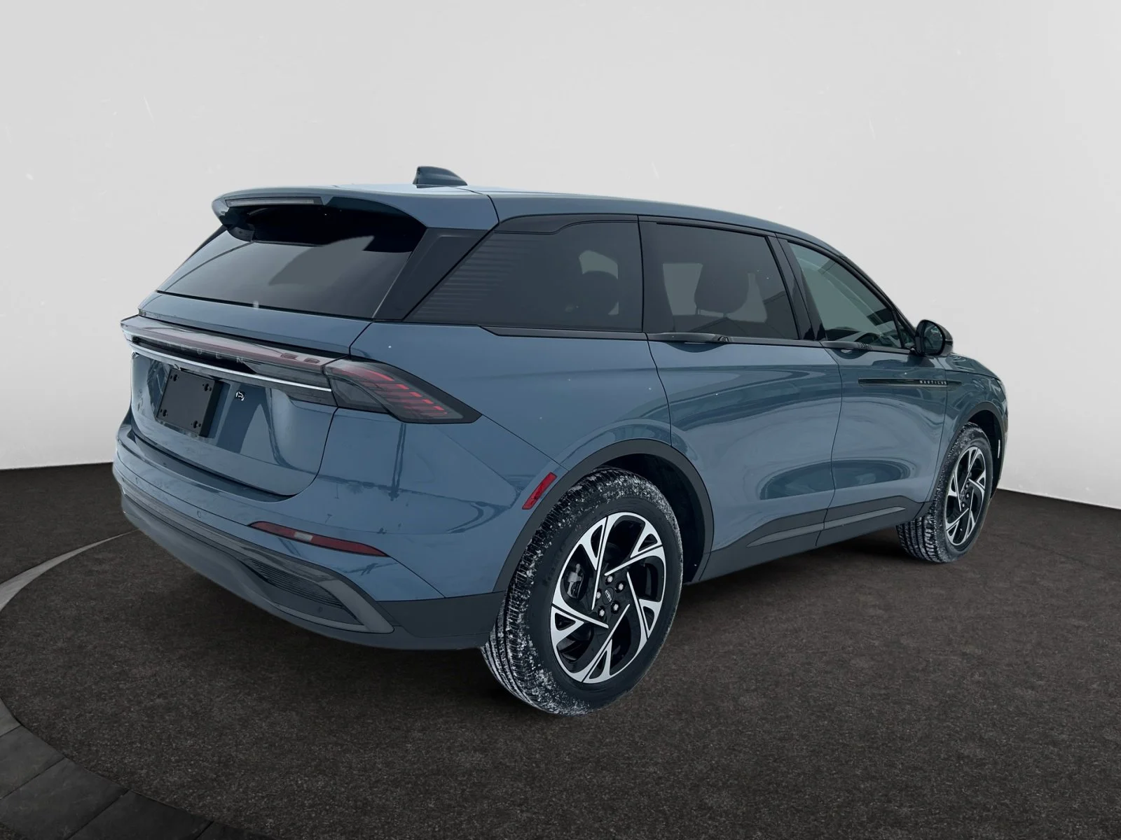 New 2026 Whisper Blue Metallic Clearcoat Lincoln Premiere image 5