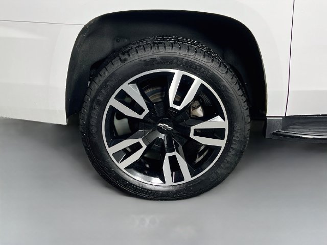 2018 Chevrolet Suburban LT - Photo 42