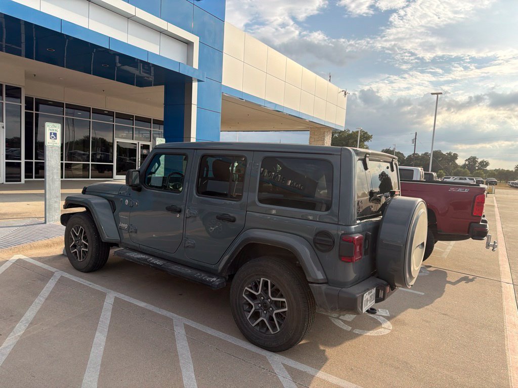 Used 2024 Gray Jeep 4-Door Sahara 4x4 image 3