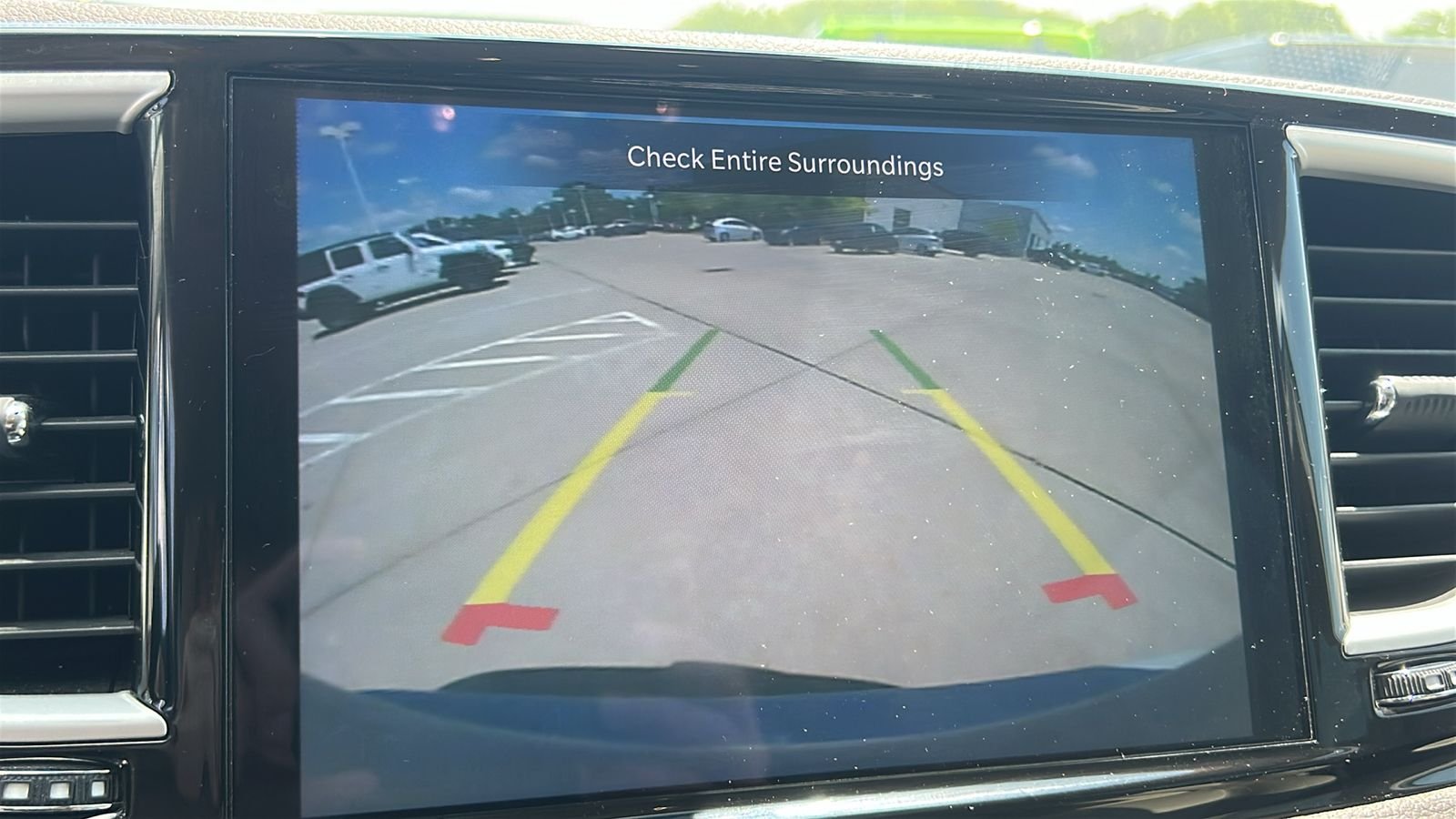 Used 2021 White Chrysler Touring L image 31