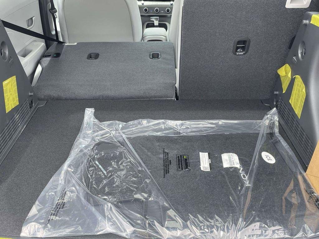 New 2026 White Hyundai SE FWD image 51