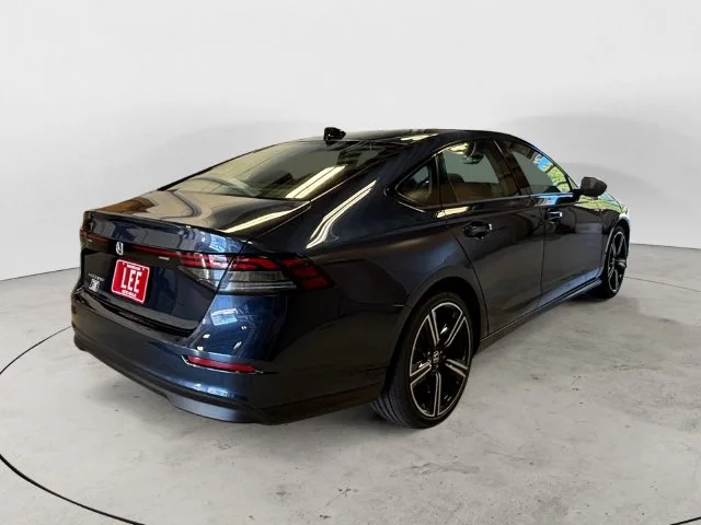New 2026 Blue Honda SE image 6