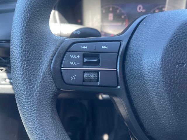 Used 2023 Silver Honda LX image 16