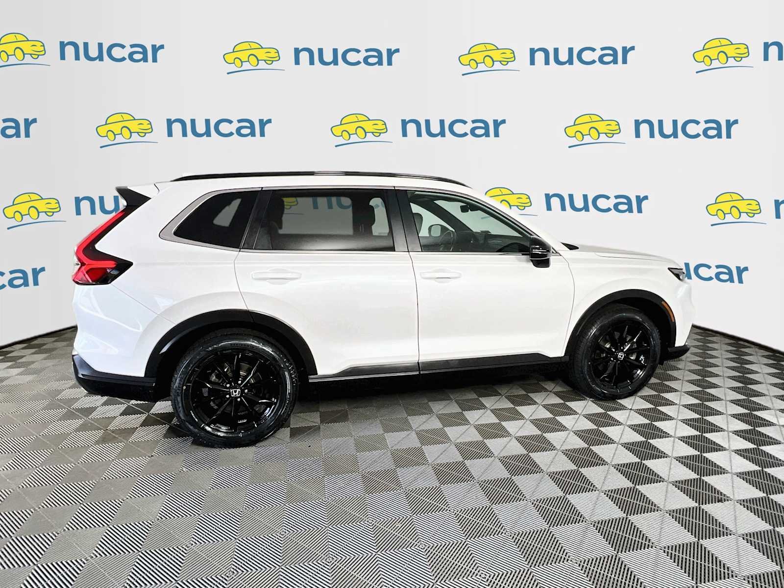 Used 2024 Platinum White Pearl Honda Sport-L image 8