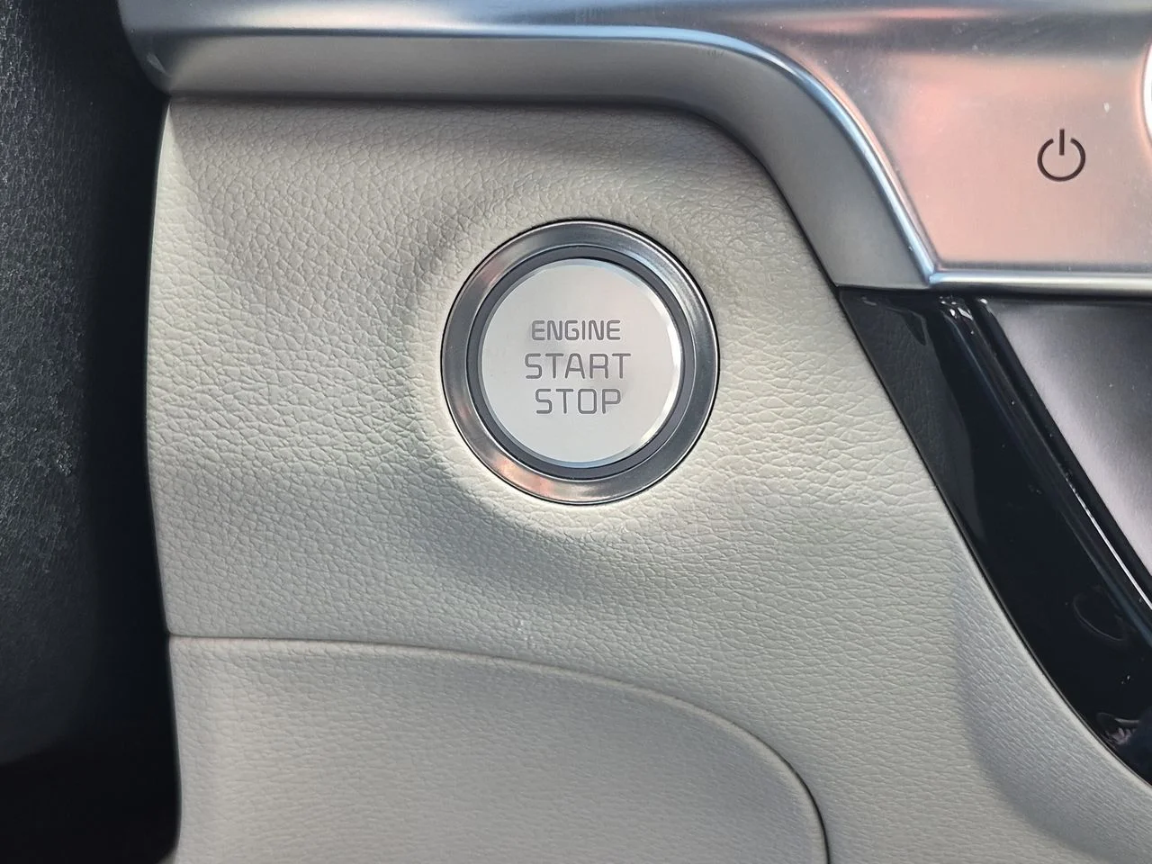 Certified Used 2022 Gravity Gray Kia S image 17