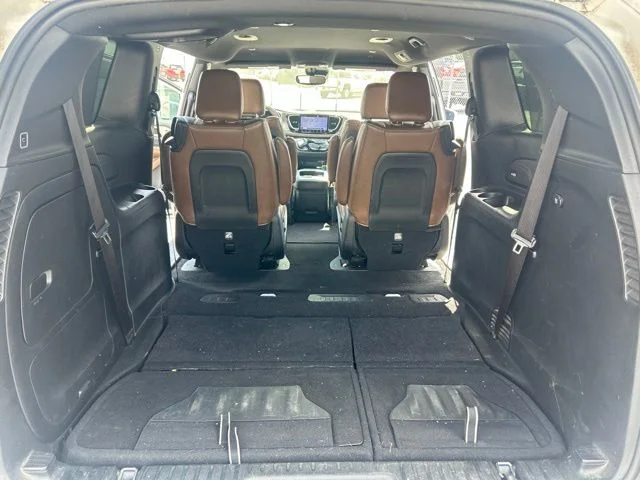 Used 2021 White Chrysler Limited image 26