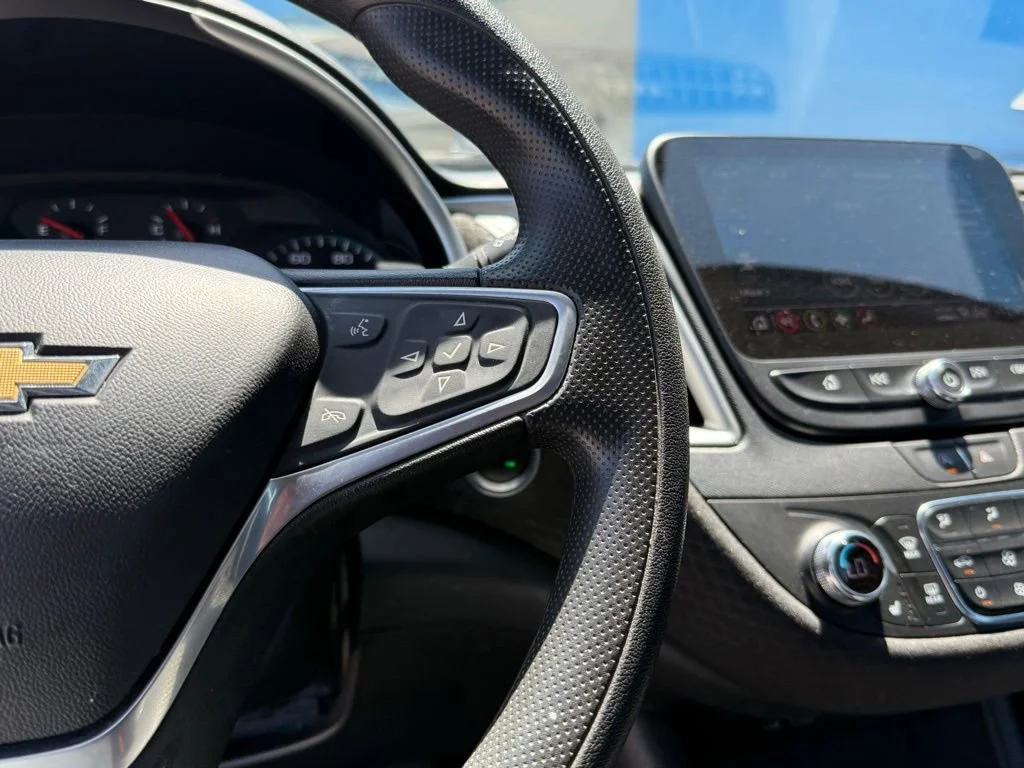 Used 2022 Mineral Gray Metallic Chevrolet LT image 20