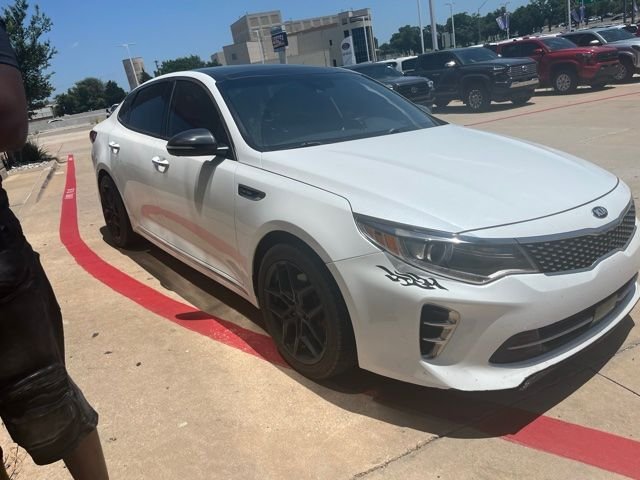 Used 2016 White Kia SXL image 1