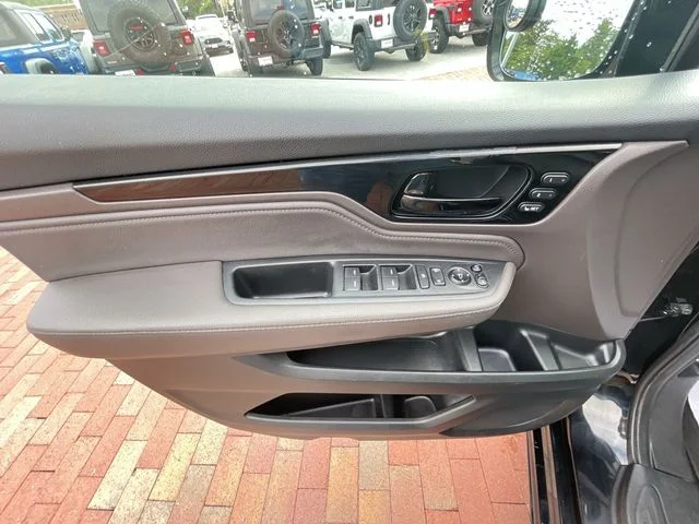 Used 2019  Honda Elite image 10